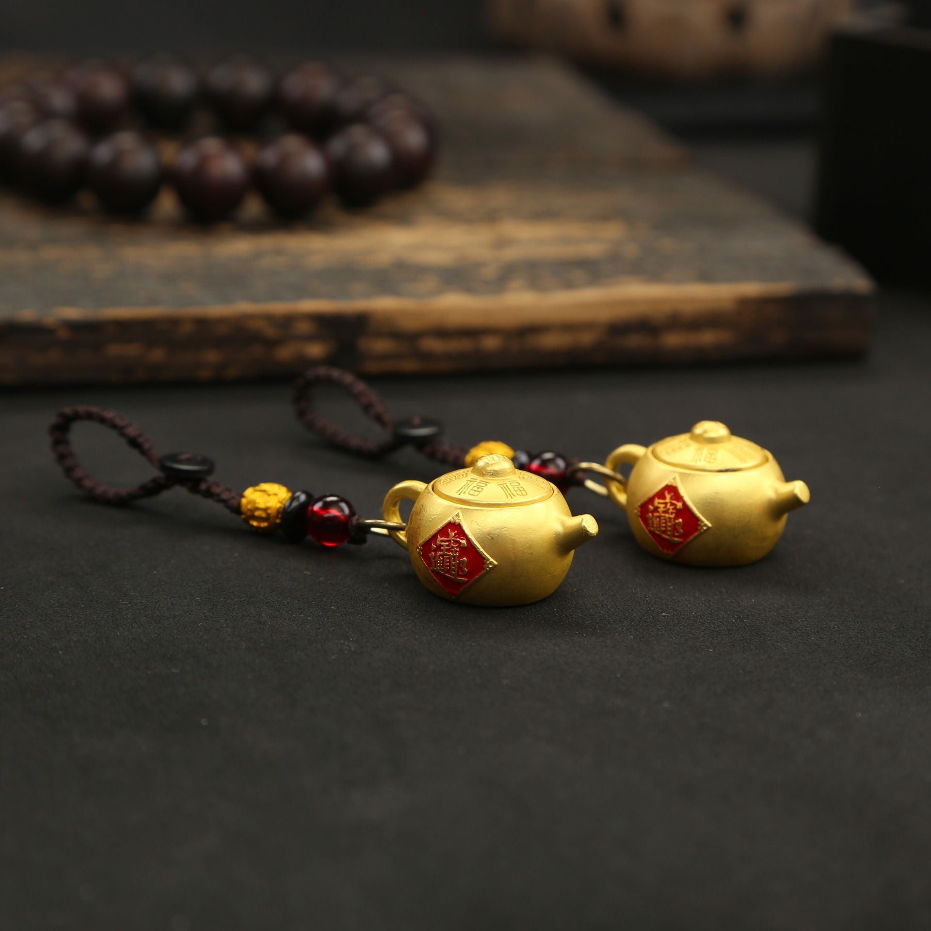 Teapot Keychain, Make a Fortune Every Day Pendant, Portable Coin Purse Accessory