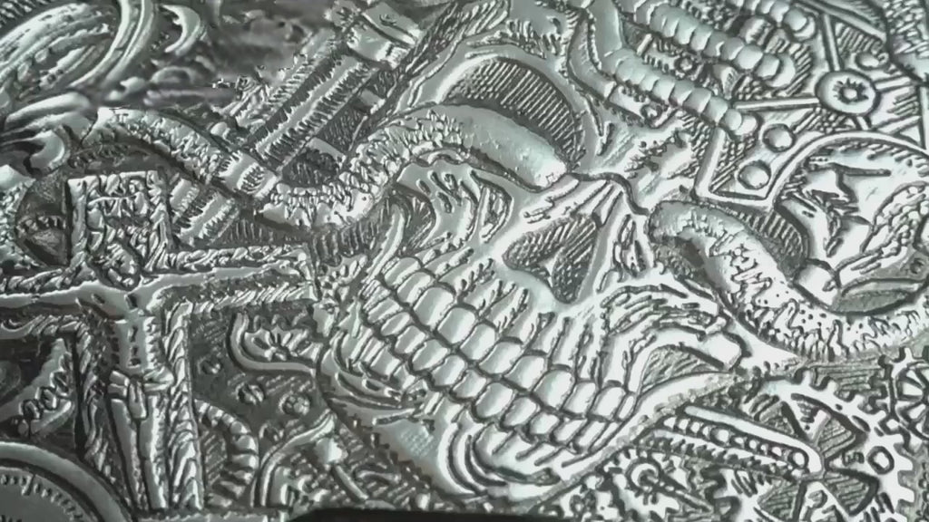 Skull-headed battle-axe push-to-release stress toy EDC metal toy Stress-relief toy Snap-to-release coin