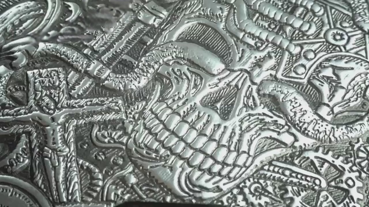 Skull-headed battle-axe push-to-release stress toy EDC metal toy Stress-relief toy Snap-to-release coin