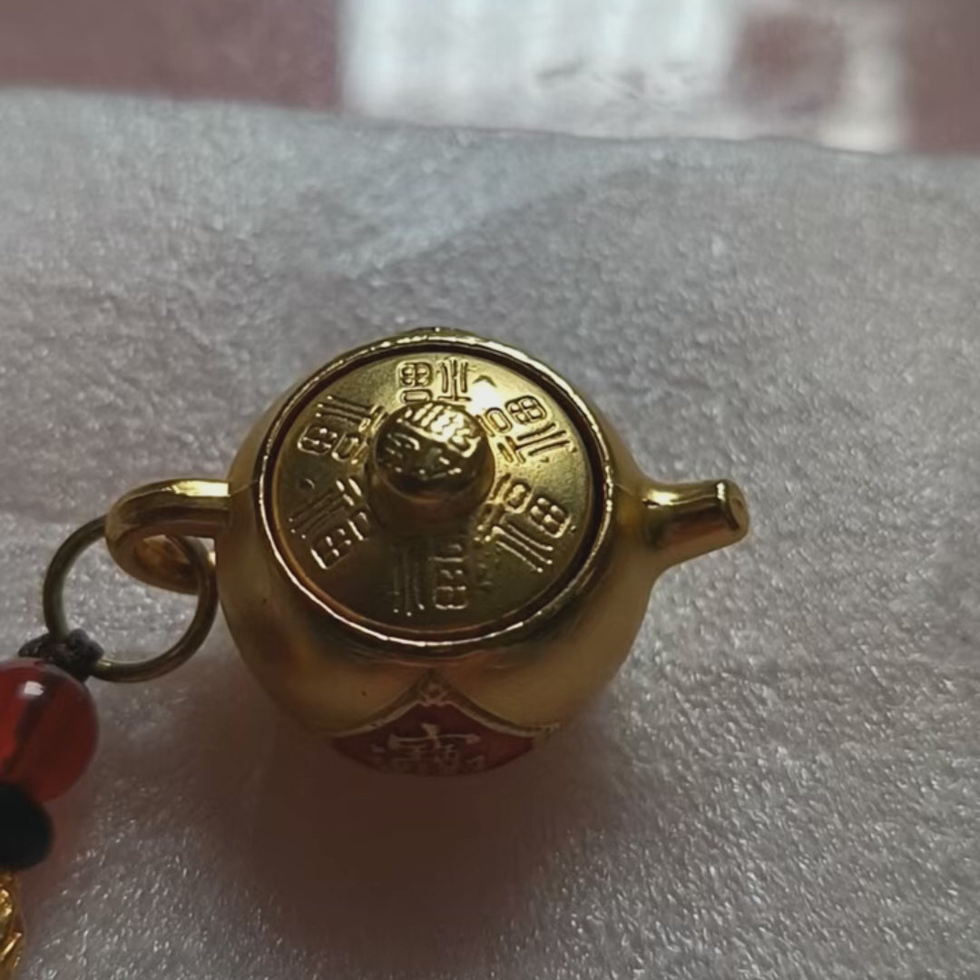Teapot Keychain, Make a Fortune Every Day Pendant, Portable Coin Purse Accessory